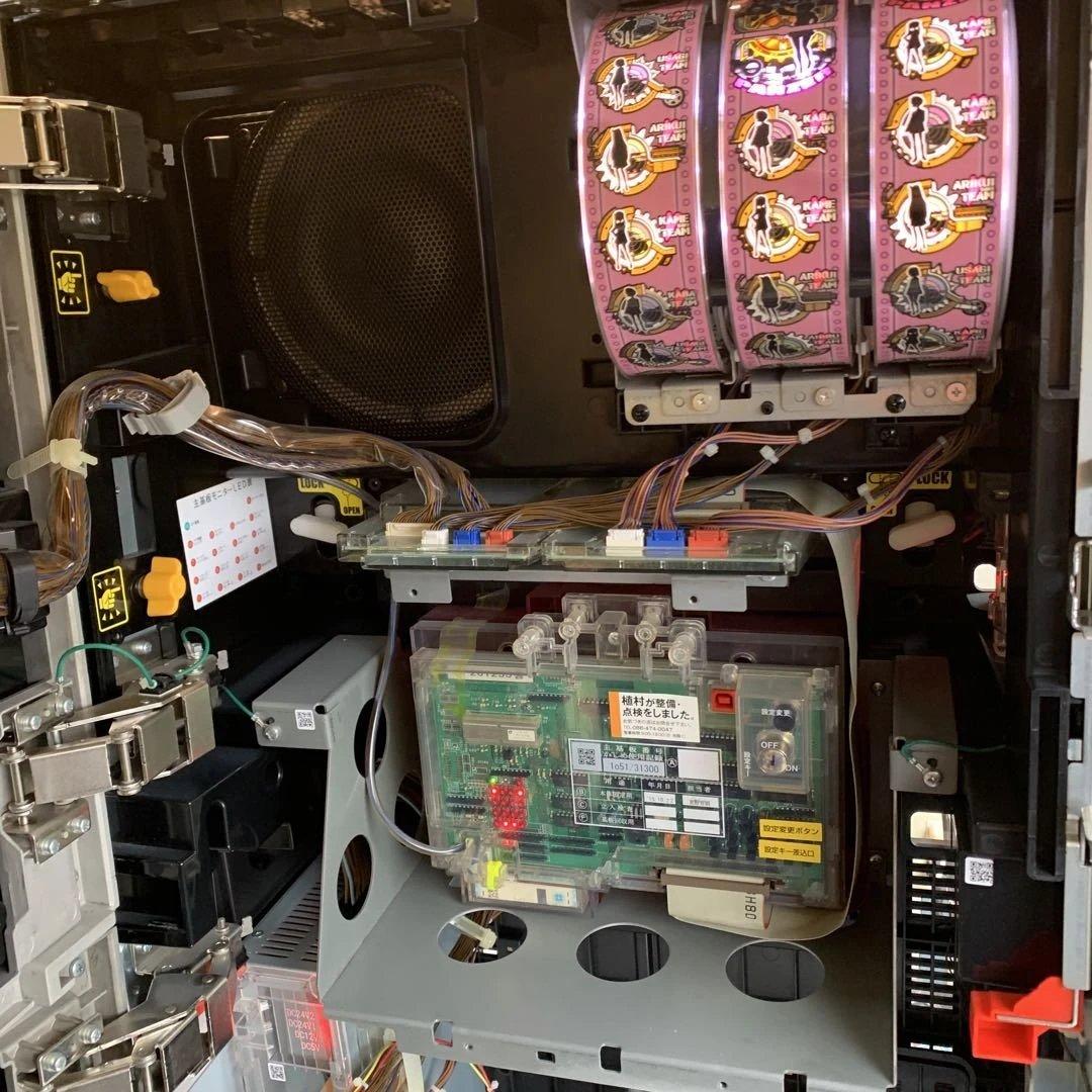 埼玉県草加市引き取り限定 初代ガールズ&パンツァー スロット実機