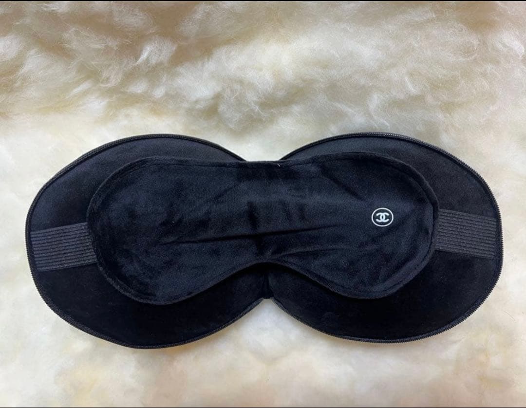新品　値下げ交渉可能　シャネルノベルティ　旅行用アイマスク 新品 値下げ交渉可能 シャネルノベルティ 旅行用アイマスク 新品