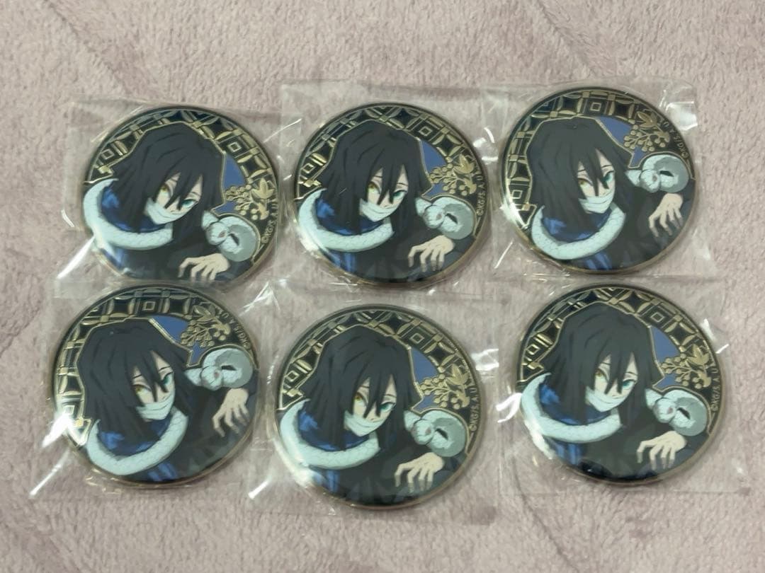 鬼滅の刃 AGF レリーフメタル缶バッジ 伊黒小芭内 - メルカリ