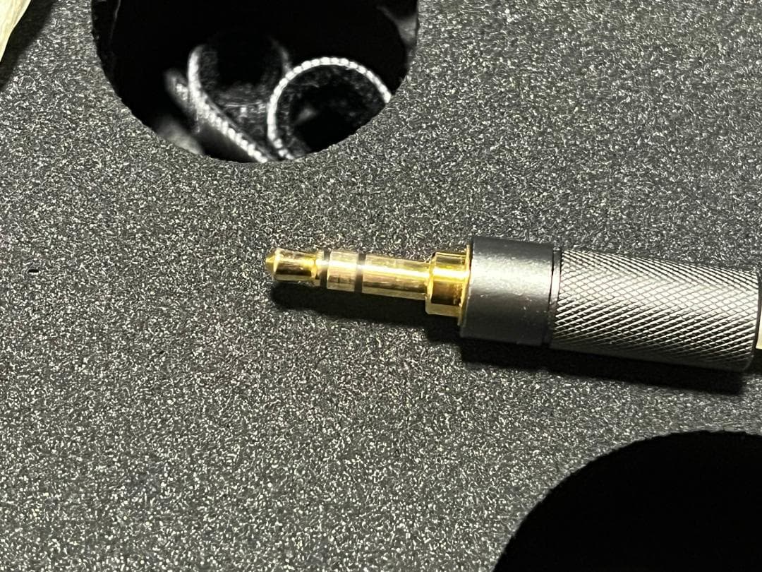 じ*ん様 qdc 8SE (値下げ相談可、即購入OK)