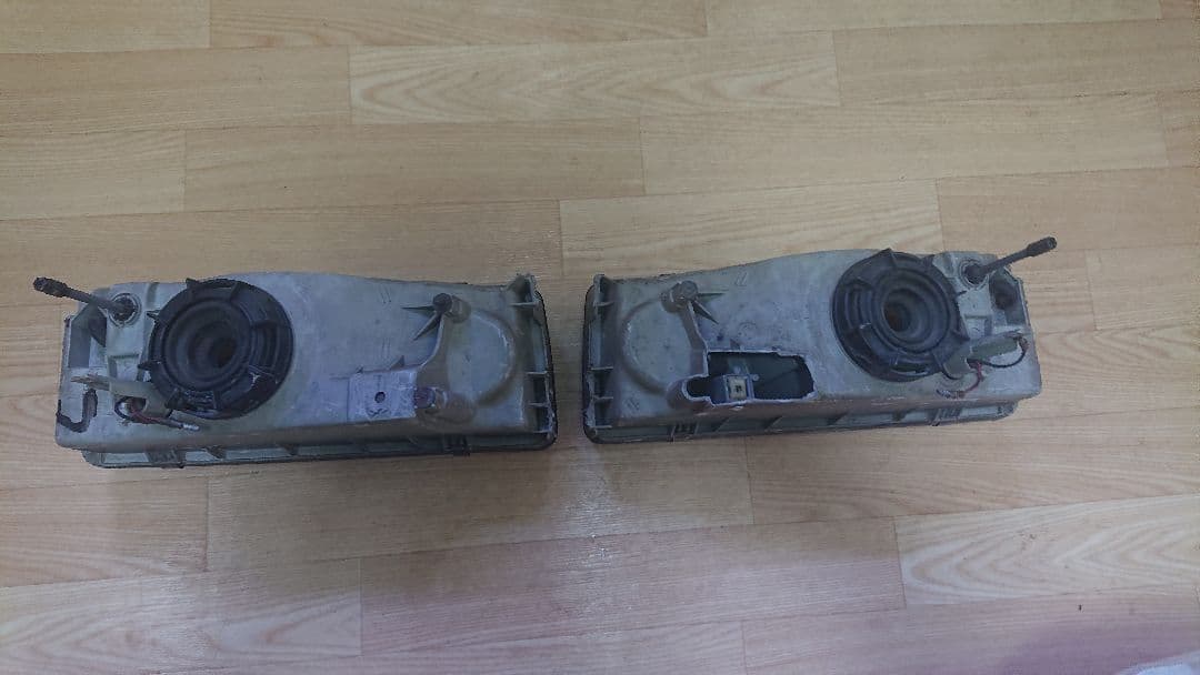 ヘッドライト 奥目 デコトラ レトロ ブルーバード - メルカリ