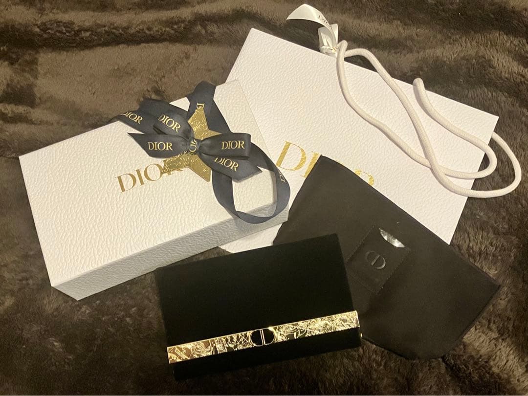 【ショッパー付】エクラン クチュール マルチユース パレット Amazon.co.jp: 【国内正規品】DIOR ディオール エクラン クチュール