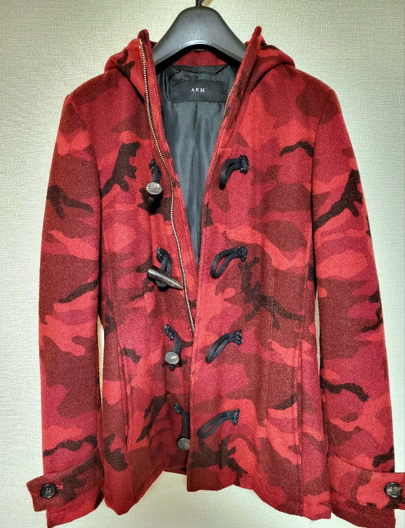 美品【AKM】ダッフルコート DUFFLE RED CAMO カモ S - メルカリ