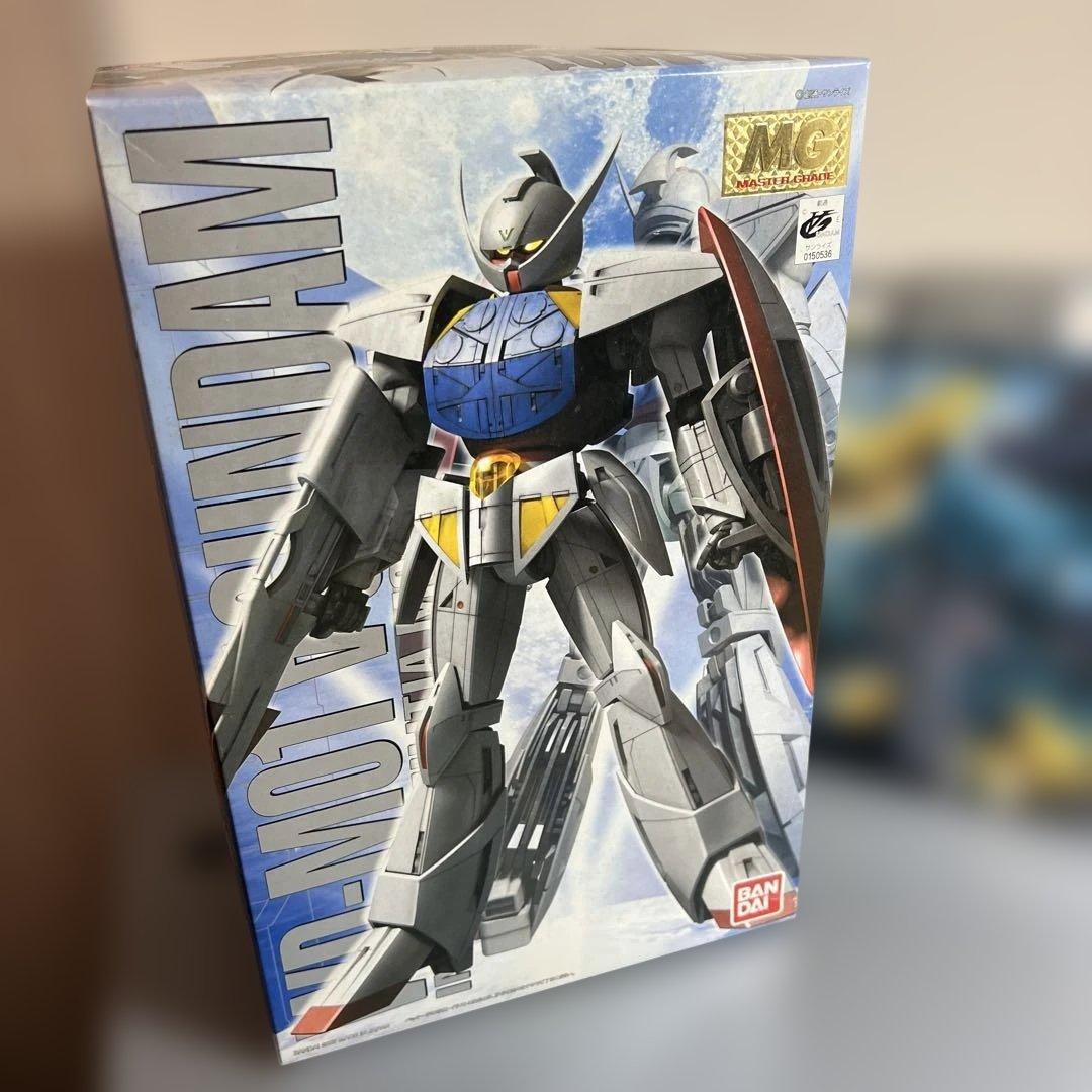 バンダイ MG 1／100 ターンエーガンダム / HGヤクトドーガ - メルカリ