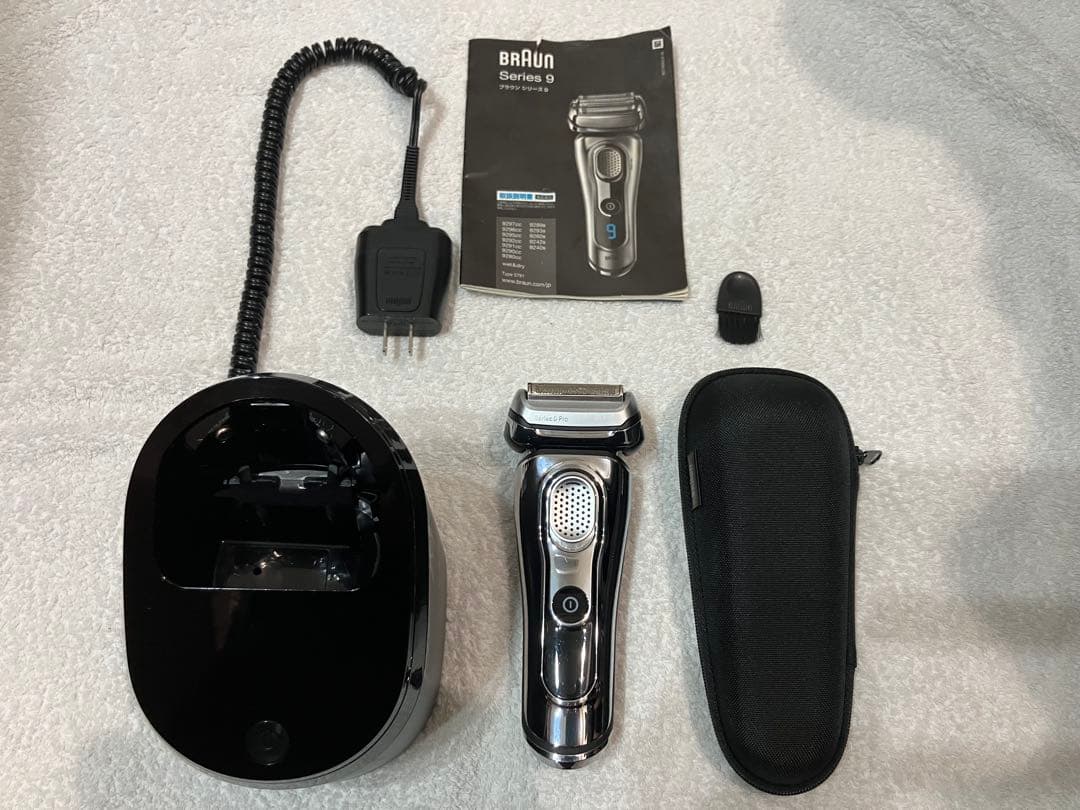 r*a様 [再値下げ]BRAUN Series 9 メンズ電気シェーバー 929 Amazon | ブラウン 電気シェーバーBRAUN シリーズ9【4枚刃】 9295CC