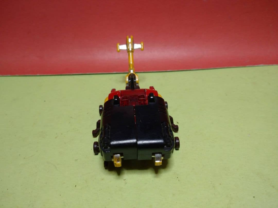 超激レア!30年物中古品 タカラ ダイアクロン 昆虫ロボ カブトロン