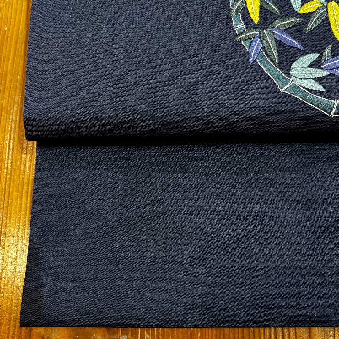 名古屋帯 九寸名古屋帯 濃紺に花丸 刺繍 開き名古屋 長さ366 o1588