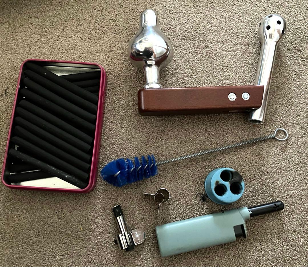 温熱刺激治療器　ネッシー　ケース一式セット　小冊子付き 温熱刺激治療器 ネッシー ケース一式セット 小冊子付き - メルカリ