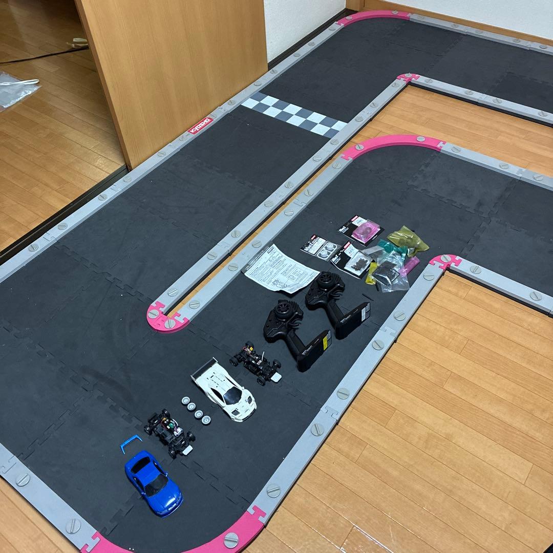 ミニッツ　サーキット ミニッツ awd とRWDセット 京商 ミニッツAWD 日産 フェアレディ 240Z-L チューンド・バージョン