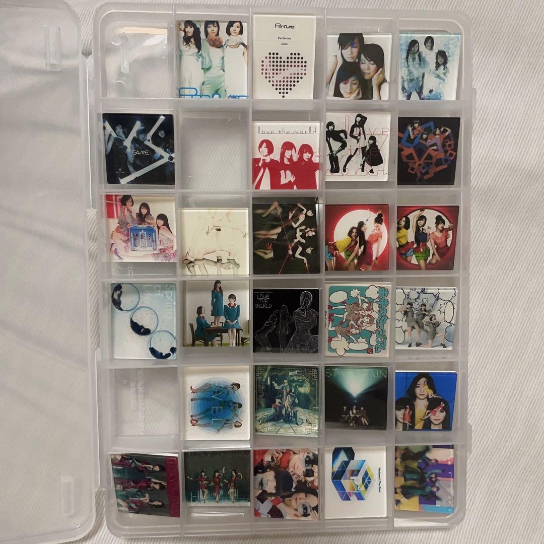 Perfume ジャケットコレクション ジャケットコレクションが『vol.1』と『vol.2』に分かれて販売開始