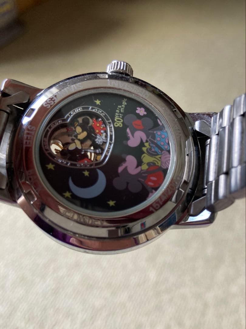 ディズニー】生誕80周年記念 ミッキー腕時計（世界で2000個限定