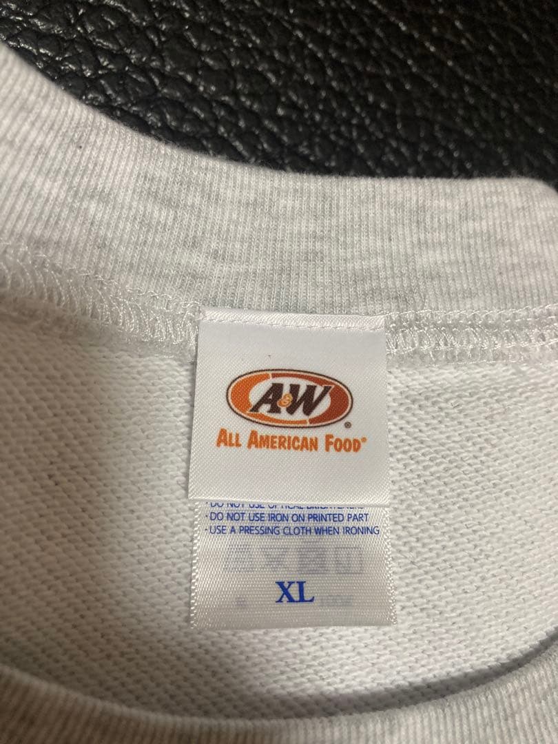 A&W エンダー 沖縄 店舗限定 スウェットトレーナー XL - メルカリ
