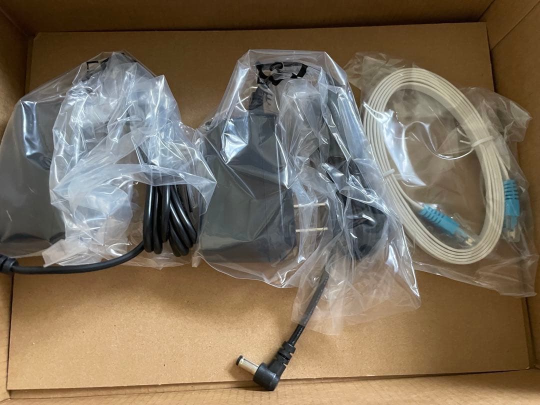 《#アキ303 様》SoftBank メッシュWi-Fiルータ本体x2台と付属品