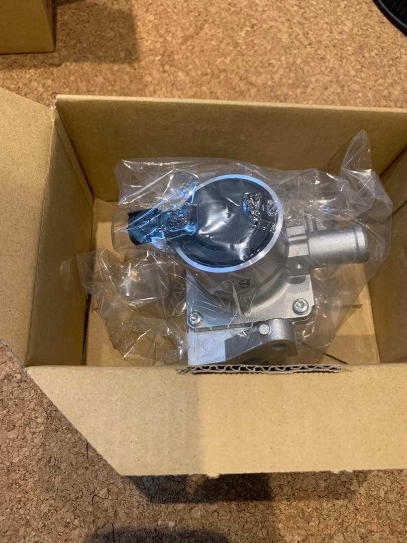 ハイエース エアスイッチングバルブアッシー 25710-75025 新品 - メルカリ