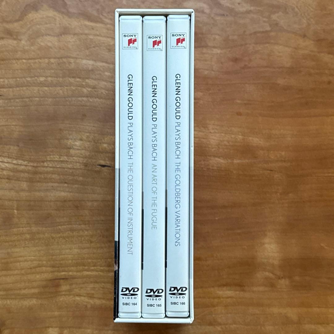 グレン・グールド・プレイズ・バッハ～ブリュノ・モンサンジョン監督三部作（3BD）