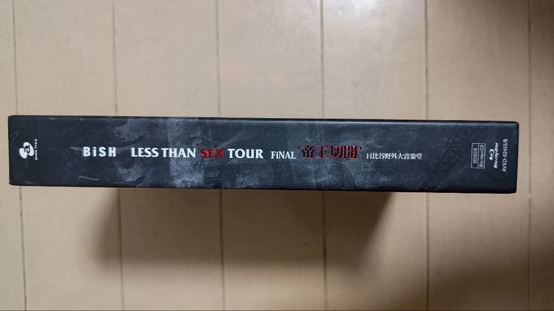 ※LIVEDisc無し BiSH Less Than SEX  帝王切開