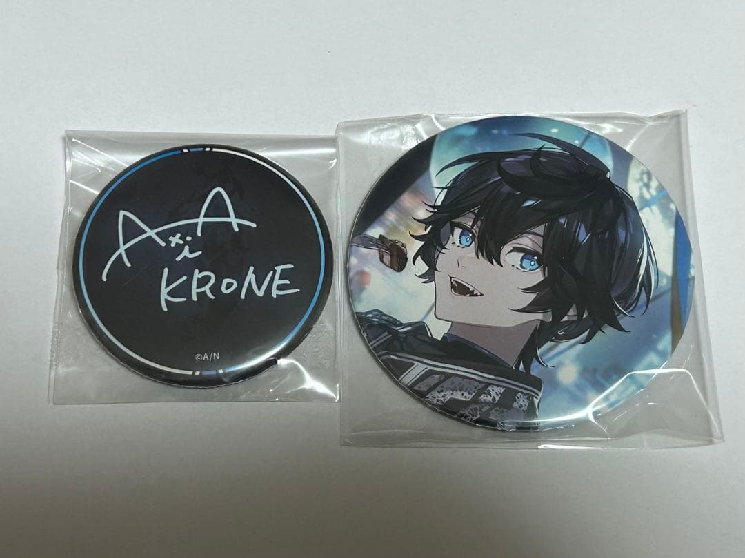 アクシア・クローネ 誕生日 缶バッジセット - メルカリ