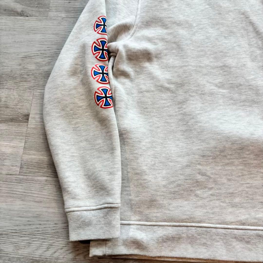 INDEPENDENT】ビッグロゴ スウェット グレー 袖プリント#509