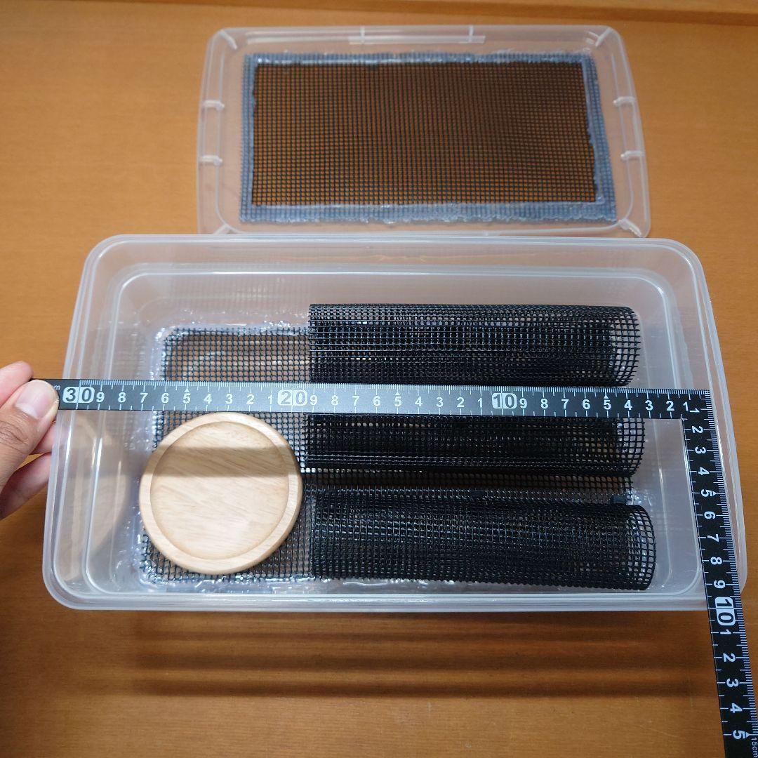 デュビア飼育ケージ Mサイズ 二重底上段メッシュ底構造 - メルカリ