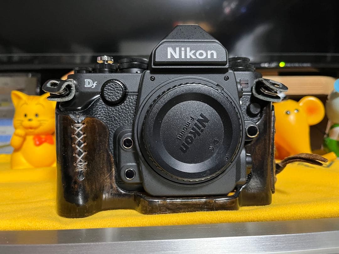 Nikon Df デジタル一眼レフカメラ ショット数4300回前後バッテリー3