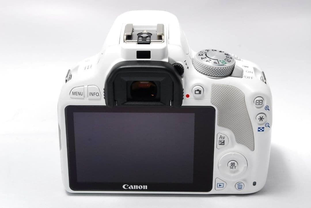 ♥ショット数極少♥Canon Kiss X7♥ 標準レンズ ホワイト 新品級