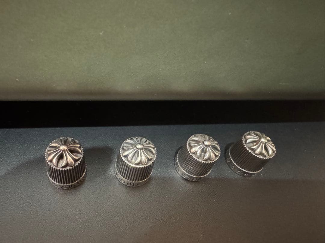 CHROME HEARTS（クロームハーツ）VALVECAPクリスマスノベルティ - メルカリ