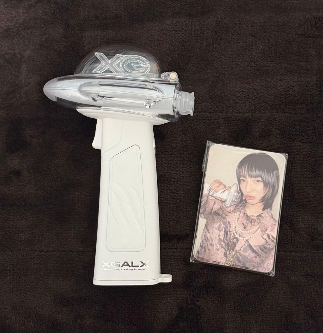 期間限定出品】XG ペンライト トレカ付き - メルカリ
