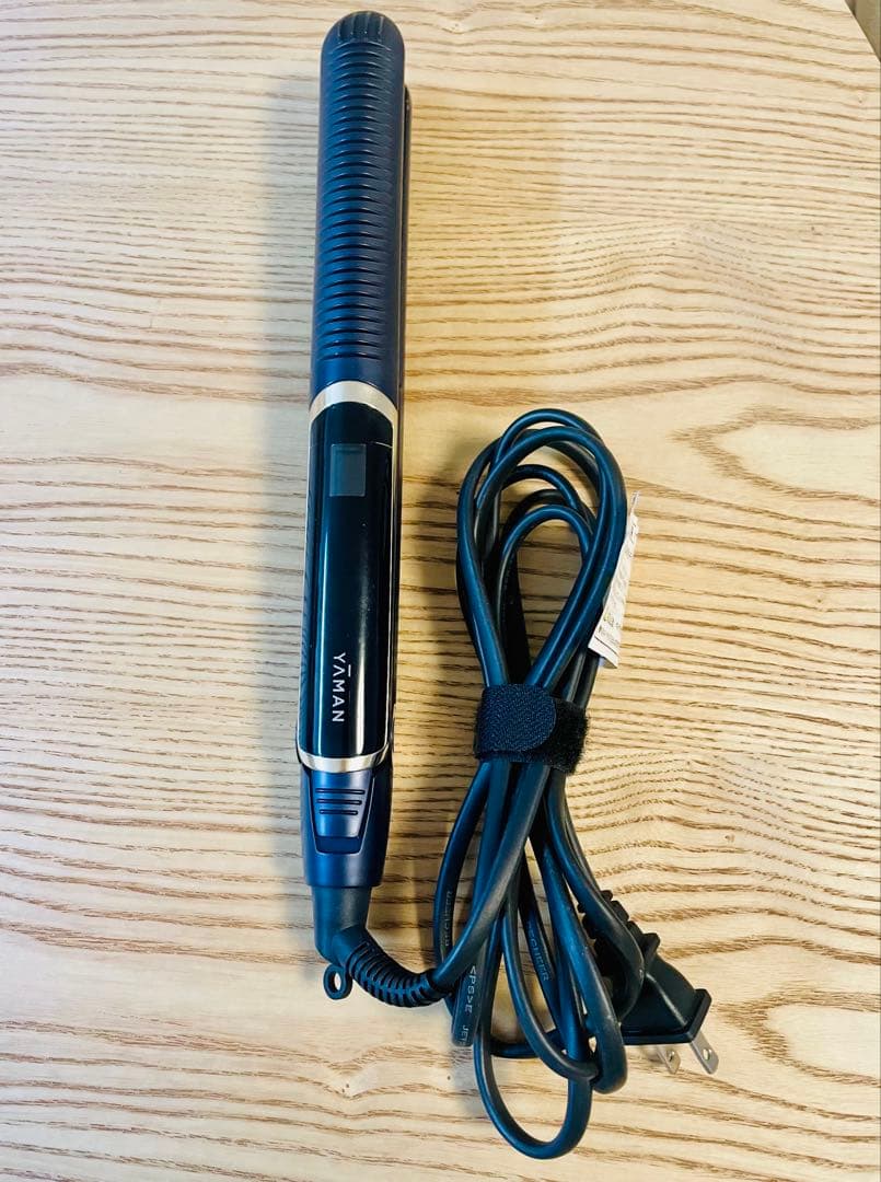 ヤーマン　ヘアアイロン スムースアイロンフォトイオン ネイビー YJHB0L スムースアイロンフォトイオン』新色ネイビー 2023年6月1日(木)新発売