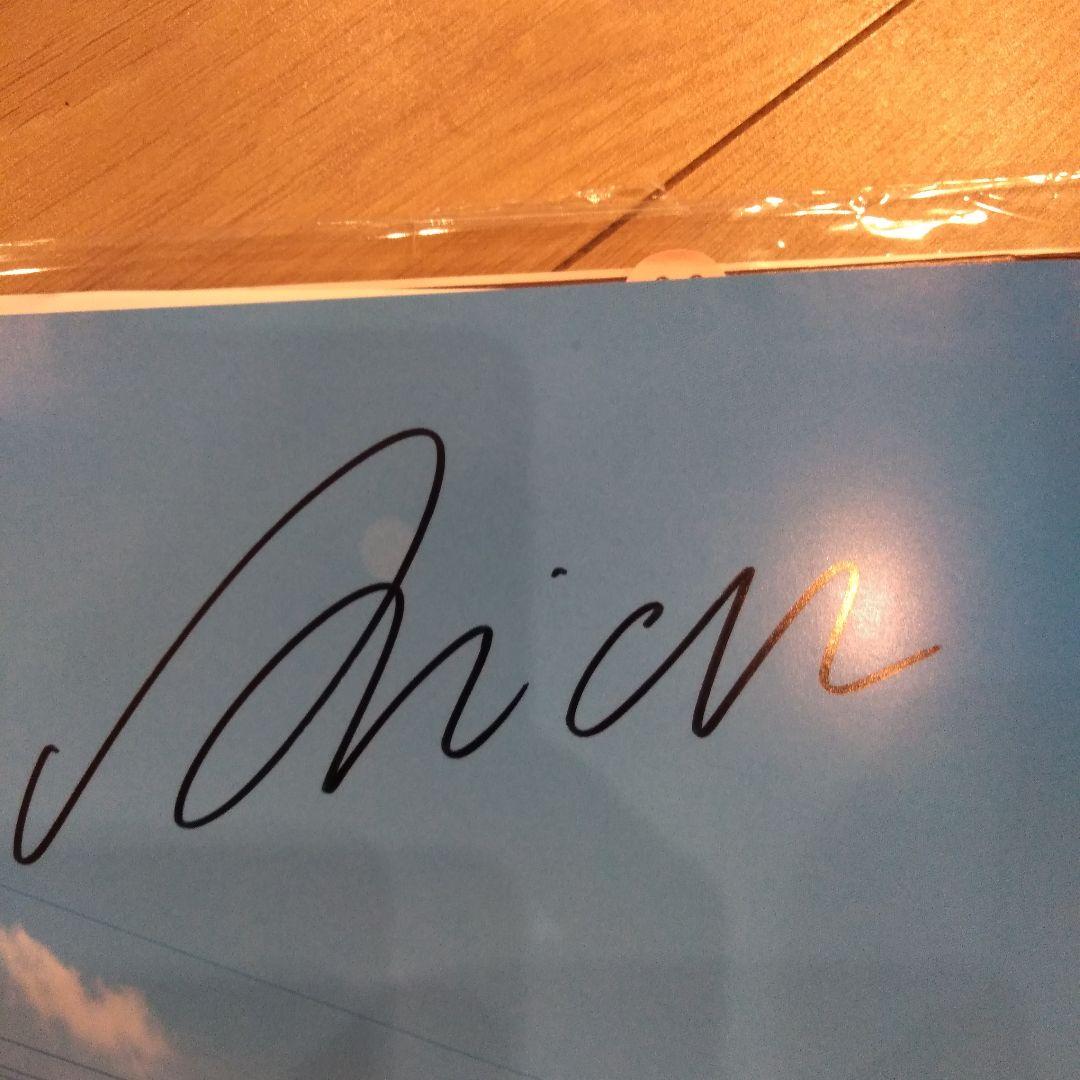 安齋らら「Carry On」 RION(安齋らら)写真集 直筆サイン入り