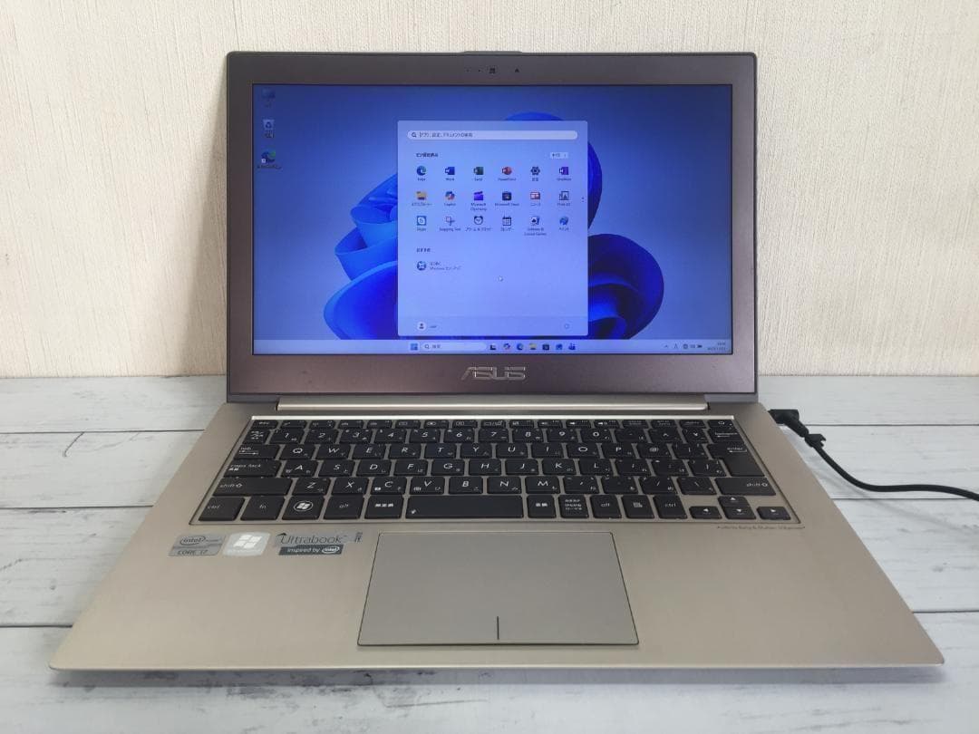 ASUS UX31A 13.3型液晶 IPS/SSD128G/Offece 軽量