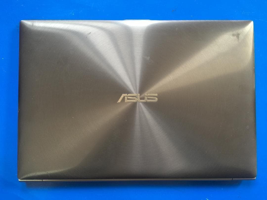 ASUS UX31A 13.3型液晶 IPS/SSD128G/Offece 軽量