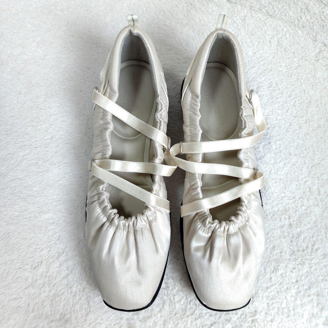 2025 ルタロン L エラスティックスニーカー 25㎝ ホワイト