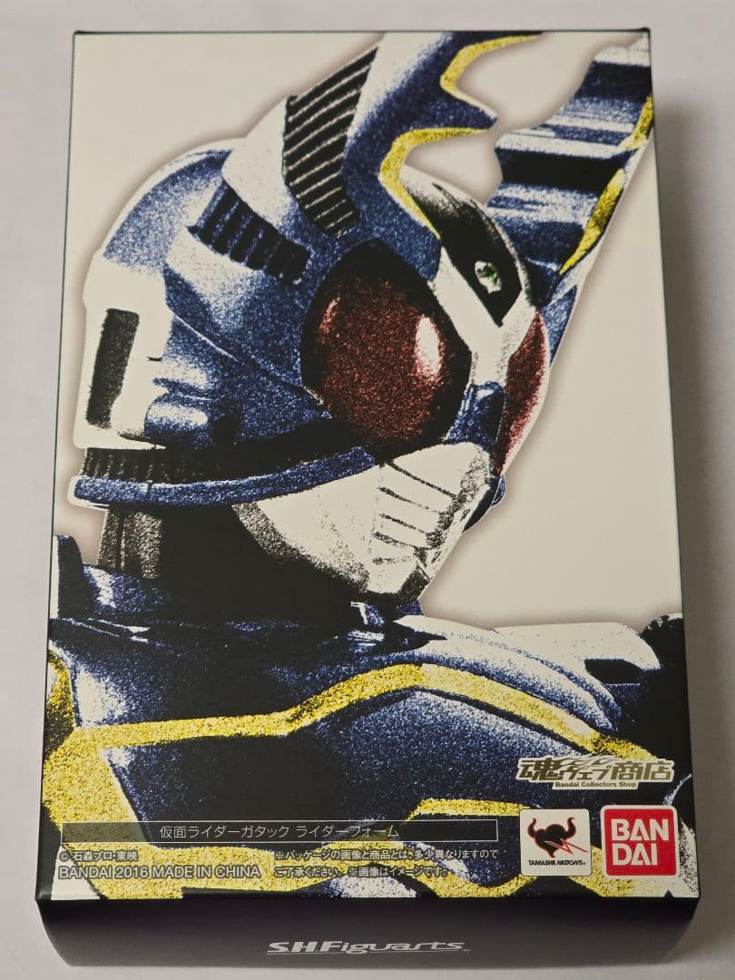S.H.Figuarts(真骨彫製法) 仮面ライダーガタック ライダーフォーム