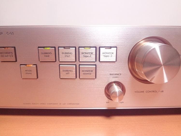 LUXMAN C-05 コントロールアンプ 1983年製 美品 - メルカリ