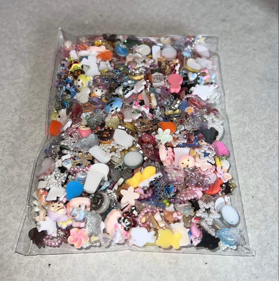 ネイルパーツ まとめ売り 500個以上 ② - メルカリ