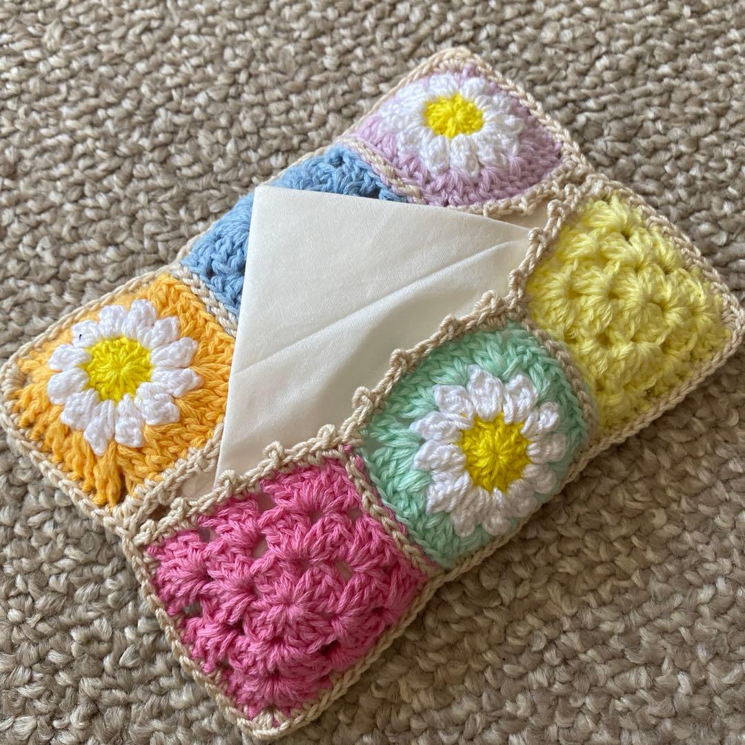 ハンドメイド 手編みポケットティッシュカバー グラニースクエア