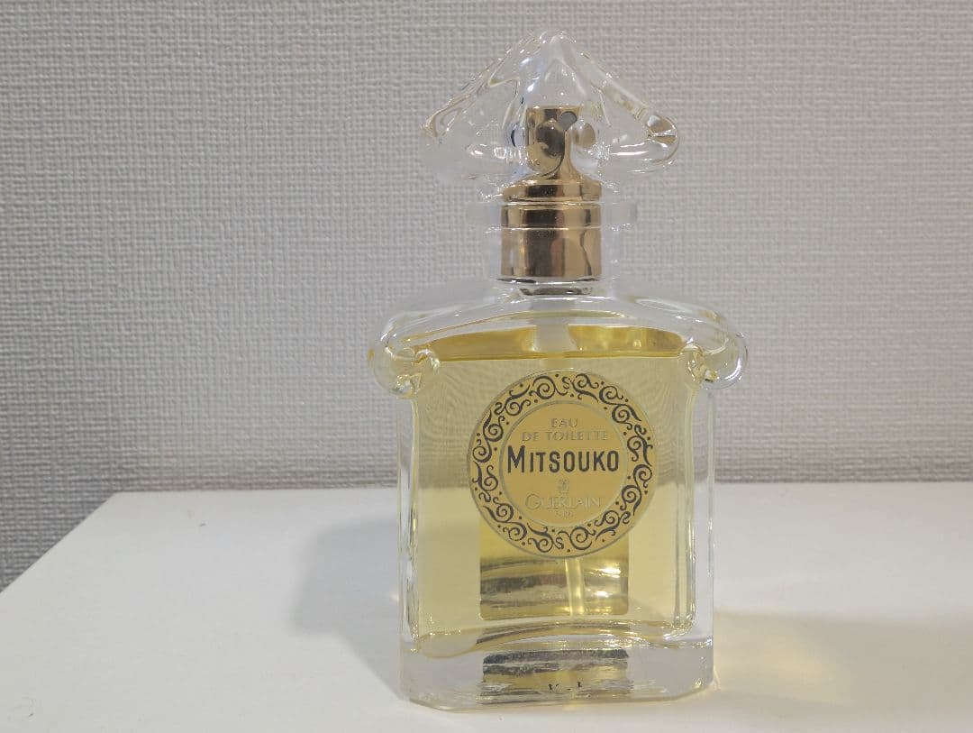 箱付・残量多】GUERLAIN ゲラン ミツコ オードトワレ 30ml 香水 - メルカリ