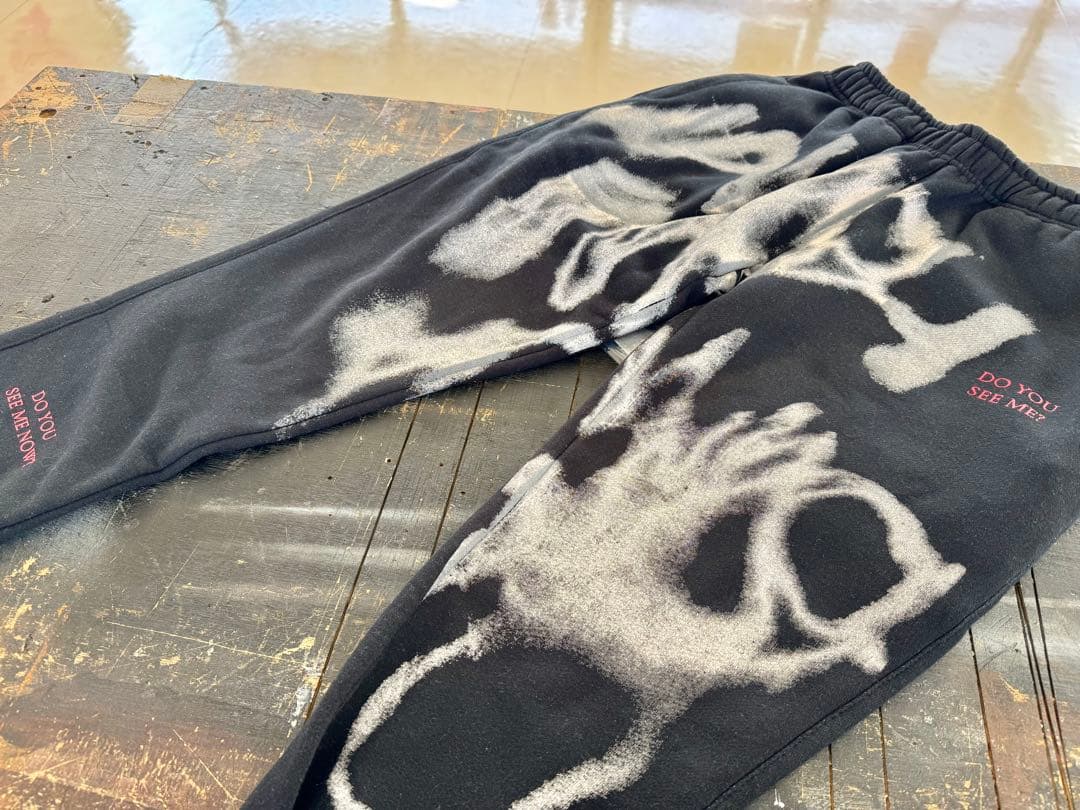 ラスト1点)新品レディーガガ Vanish スウェットM〜最安値〜 - メルカリ