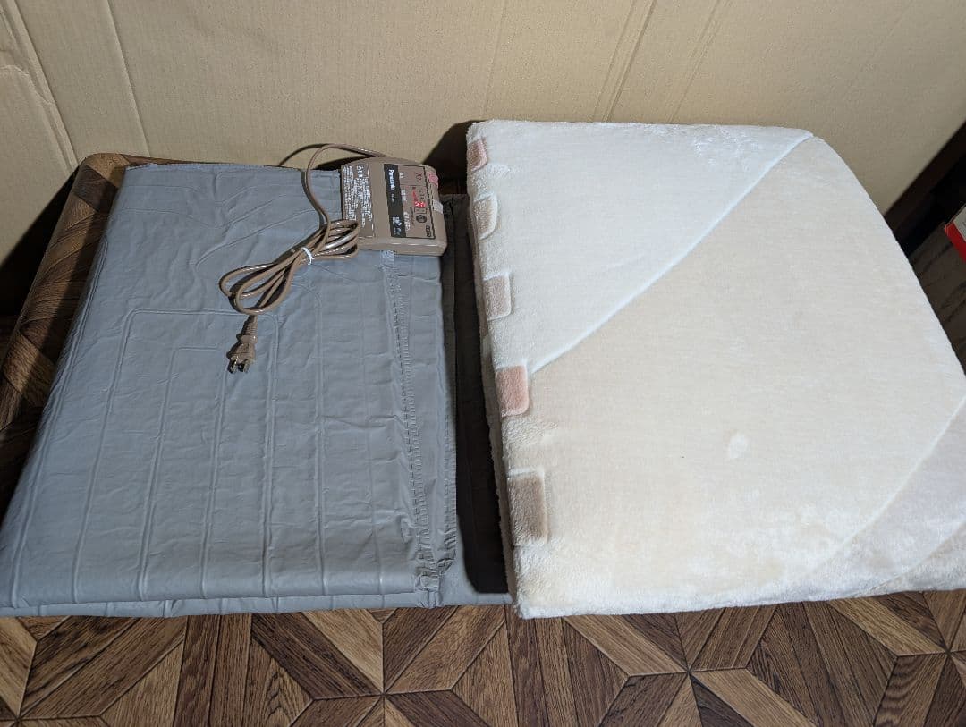 Panasonic ホットカーペット 2畳 カバー付 DC-2EBA1 未使用品 - メルカリ