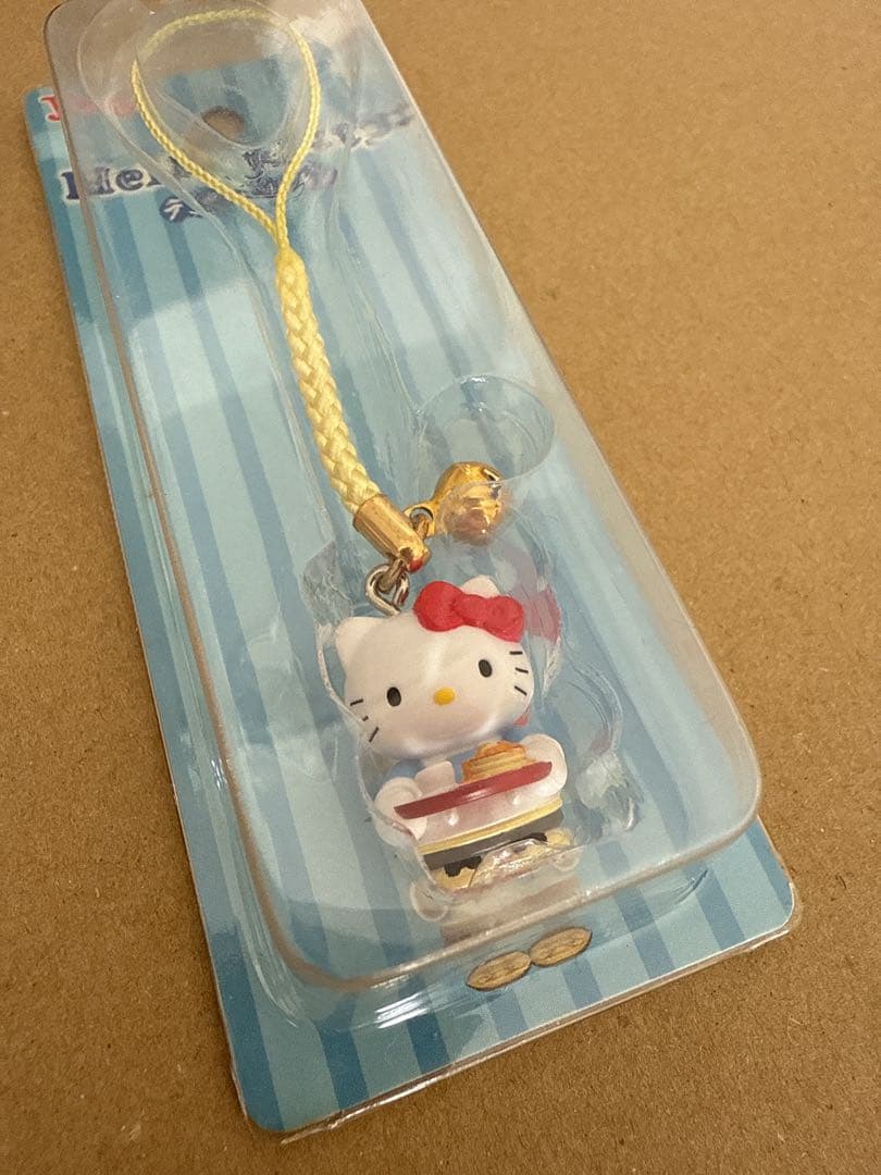 ご当地キティ ハローキティ ストラップ デニーズ限定 レア希少、人気