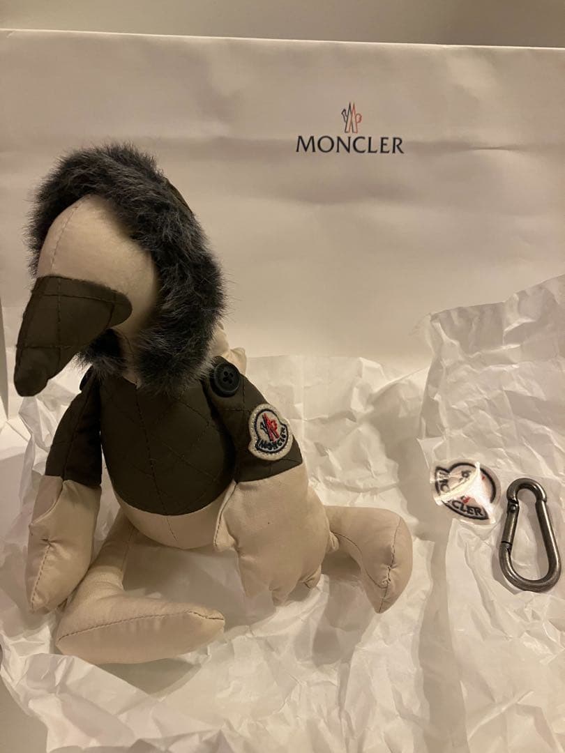 MONCLER モンクレール モンダック ぬいぐるみ キーホルダー - メルカリ