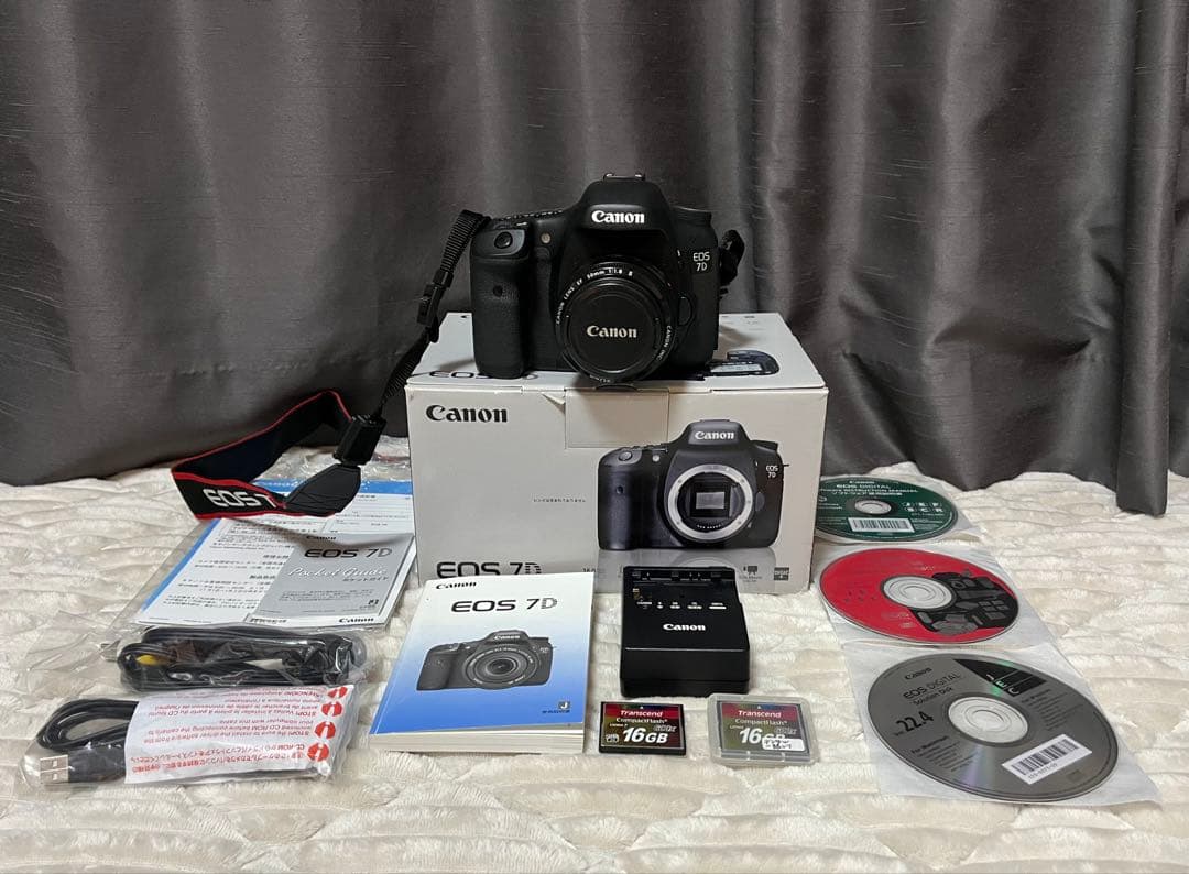 Canon EOS 7D 付属品完備 レンズ フラッシュカード２枚付き 美品 Amazon | Canon EOS 7dデジタルカメラメモリカード32 GBコンパクト