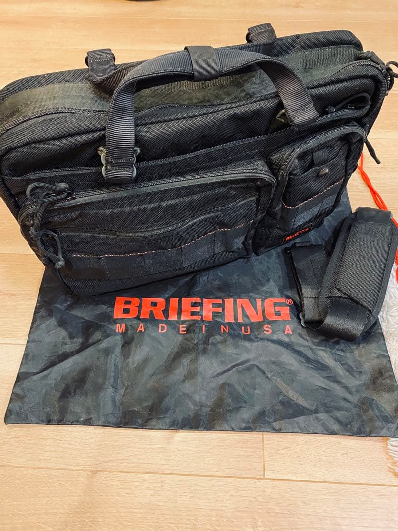 BRIEFING ビジネスバッグ ブラック　購入時の保存袋付き BRIEFING（ブリーフィング） ビジネスバッグ 「別注」「BRIEFING」A4