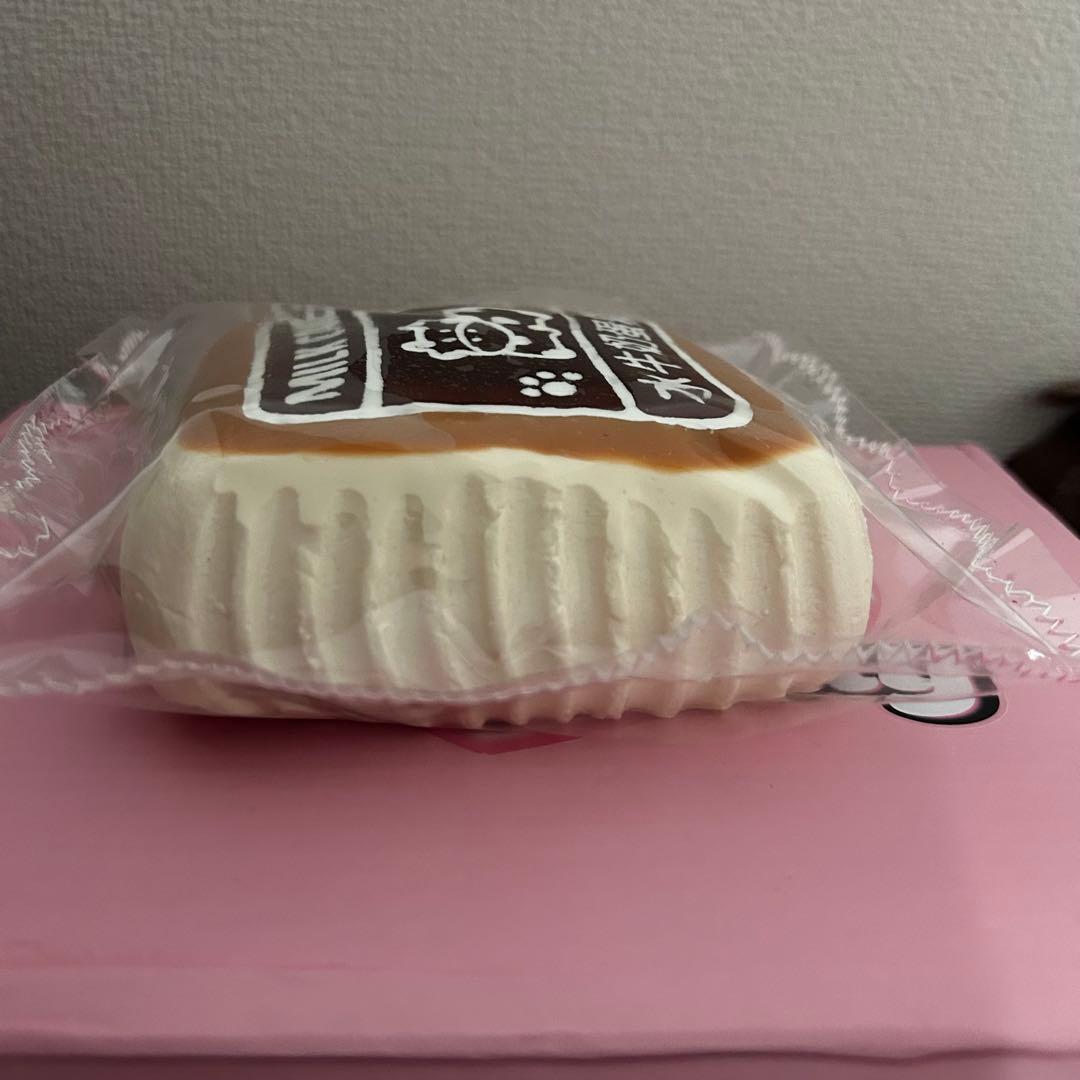 キキスクイーズ kikisquishy 牛ケーキXL - メルカリ