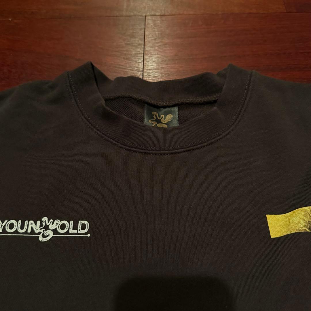 SixTONES YOUNG OLD YOUNGトレーナー - メルカリ