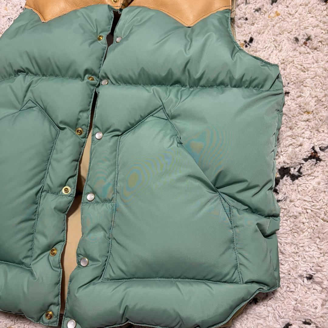 美品】ロッキーマウンテンフェザーヘッド ダウンベスト 40サイズ