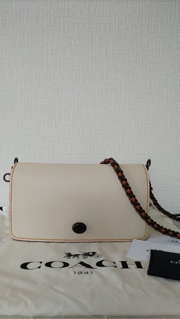 美品✨COACH ディンキー クラブタンレザー ショルダーバッグ ターン