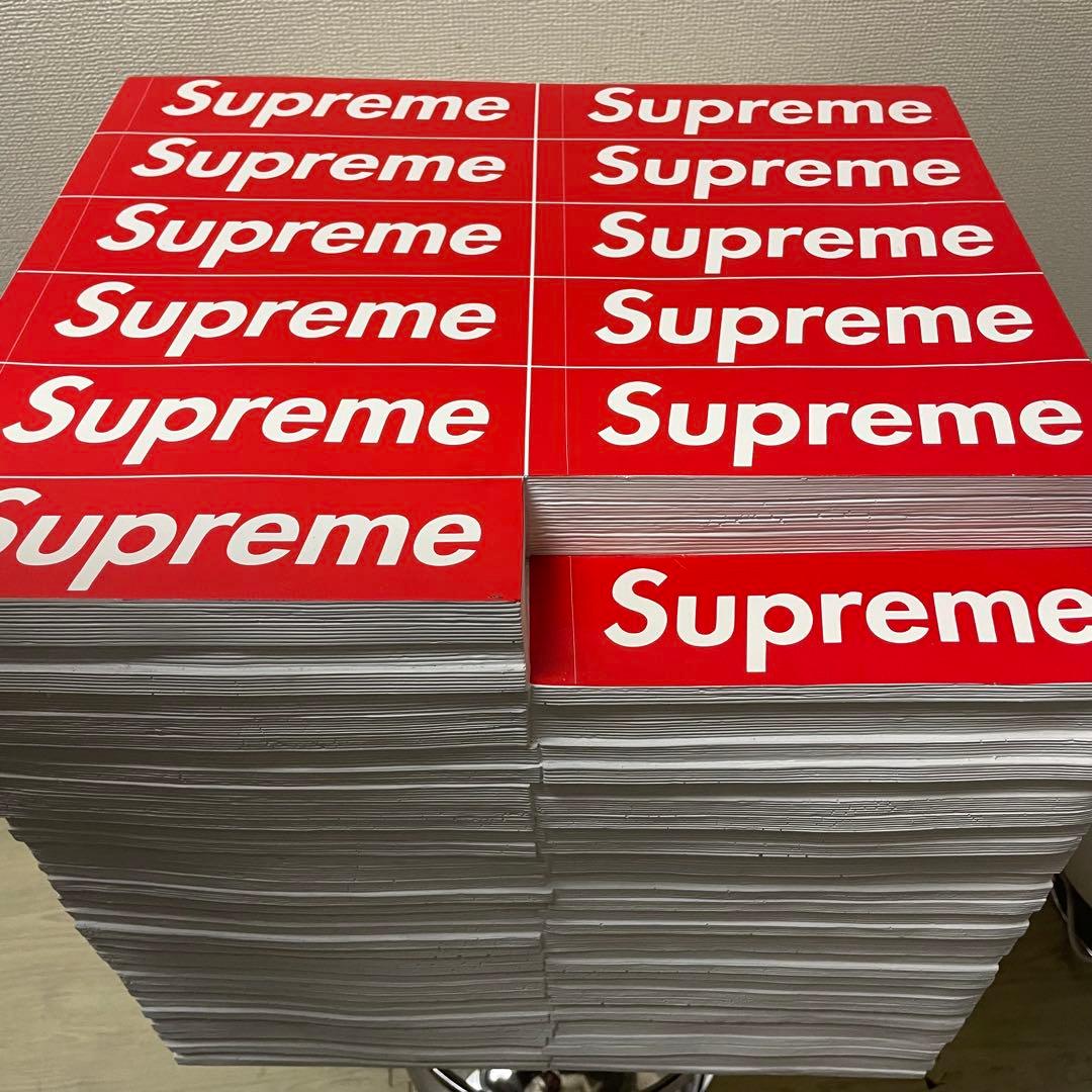 サイドテーブル・ナイトテーブル・ローテーブル Supreme/Rotary Hero Sticker Bricks Stool Supreme/Rotary Hero Sticker Bricks Stool/Side Table - Supreme 通販