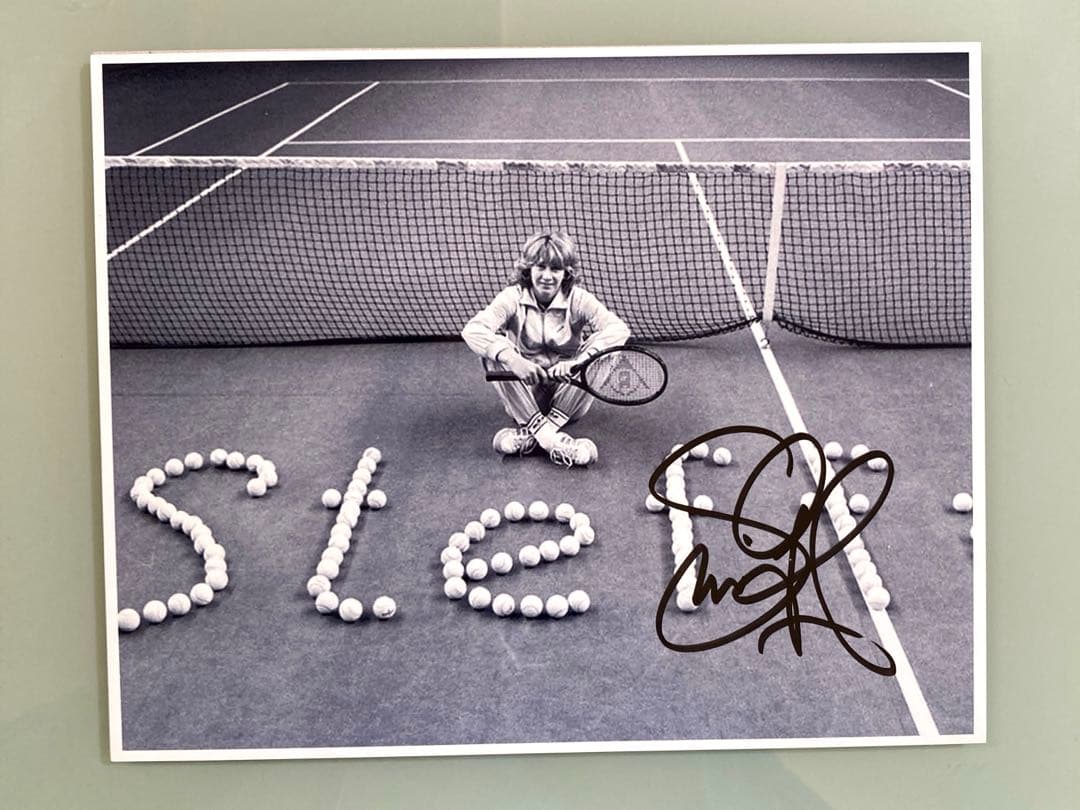 シュテフィ・グラフ直筆サイン入り超大型写真… - メルカリ