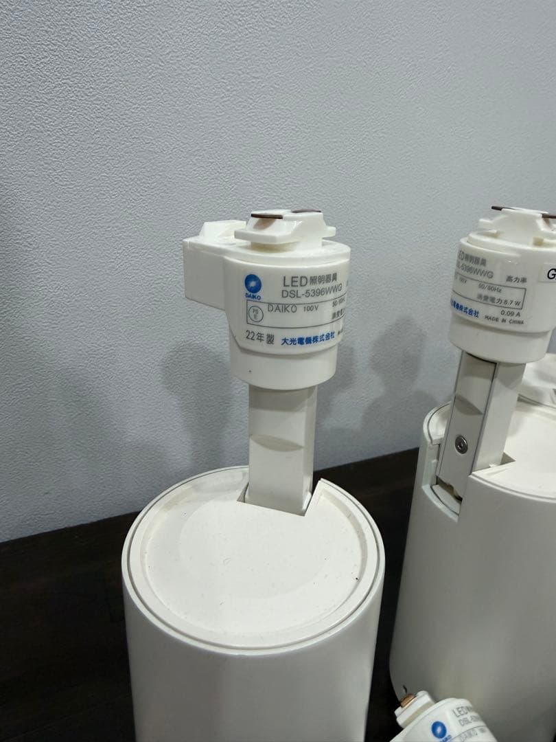 ダクトレール用LEDスポットライト G213 ホワイト 6個セット_A - メルカリ